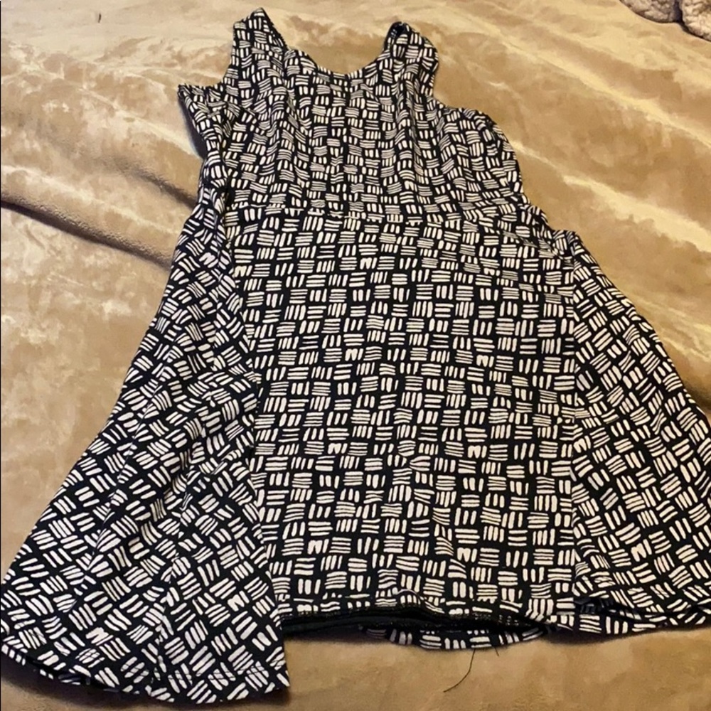 Girls Old Navy black and white dress